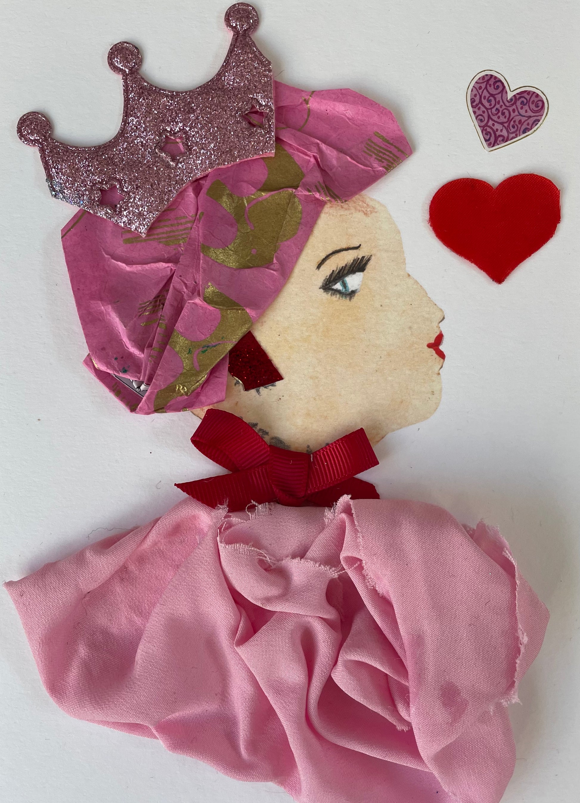 Adorning her ensemble, Lady Pretty Pink wears a light pink blouse coupled with a darker pink headpiece. The tasteful necklace is a dark red ribbon, while the crown on her headpiece boasts three glimmering pink stars. Further accessorizing is a pink heart and a red heart to her right. 